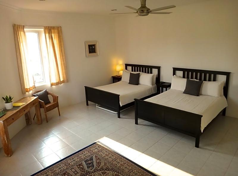 Rumah Putih Near Klia Сепанг Екстериор снимка